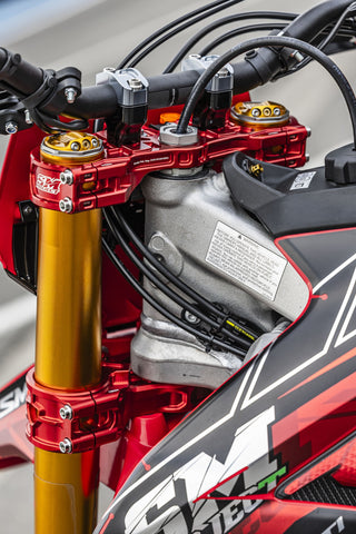 SM project: Ducati Desmo Mx 450 SM clamps